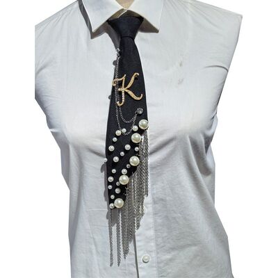 Wholesale Letter K Pearl Brooch Necktie Handmade Faux Pearl Alphabet Pin with Iron Chain Tassel Decorative Polyester Tie for Women (Black)