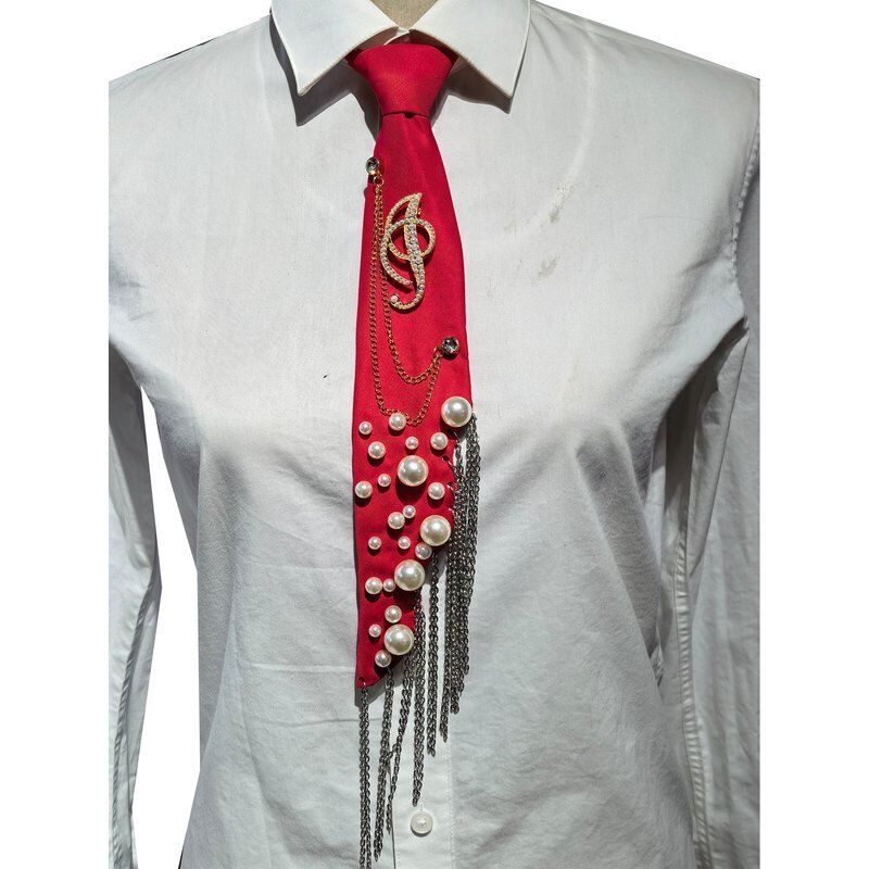 Wholesale Letter I Pearl Brooch Necktie Handmade Faux Pearl Alphabet Pin with Iron Chain Tassel Decorative Polyester Tie for Women (Red)
