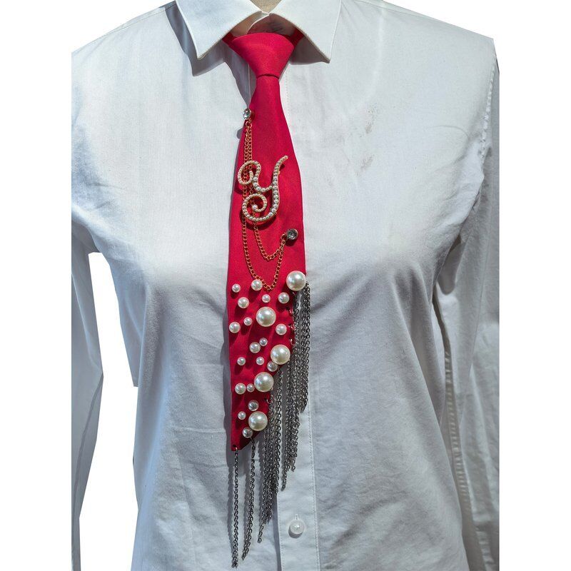 Wholesale Letter Y Pearl Brooch Necktie Handmade Faux Pearl Alphabet Pin with Iron Chain Tassel Decorative Polyester Tie for Women (Red)